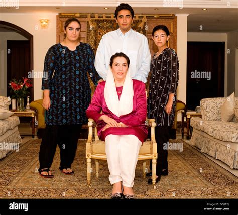 Asifa bhutto zardari Banque de photographies et d’images à haute ...