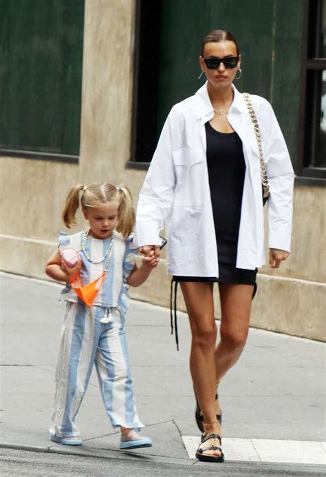 Irina Shayk in a White Shirt Was Seen Out with Her Daughter in New York ...