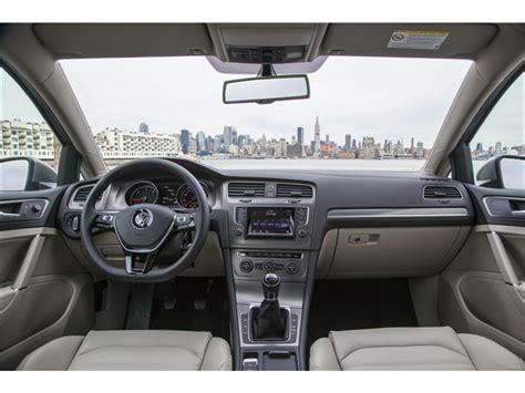 2019 Volkswagen Golf: 59 Interior Photos | U.S. News