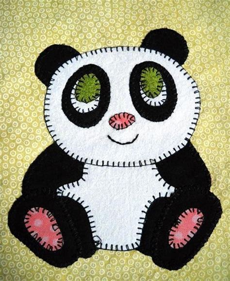 13 zoo animals quilt - panda | Panda quilt, Applique quilts, Applique ...