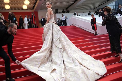 Cannes Film Festival: Red Carpet Dramatic Moments [PHOTOS] – Footwear News