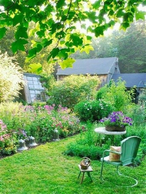 KeepStringLights: lovely french country garden