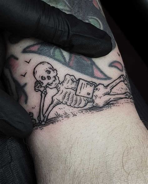 Skeleton Tattoo Ideas That Will Make You Feel Fragile ☠