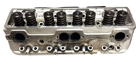 Chevy Small Block Edelbrock 6089 Performer Series Cylinder Head | eBay