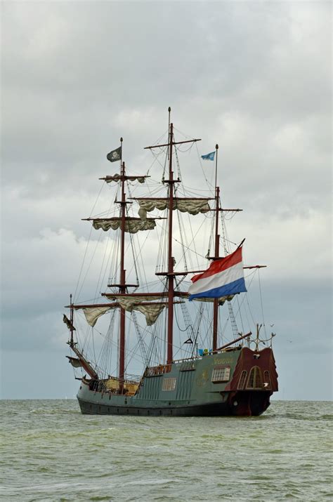 Free Images : sea, water, ocean, boat, vehicle, mast, flag, cog, netherlands, boating, sail ...