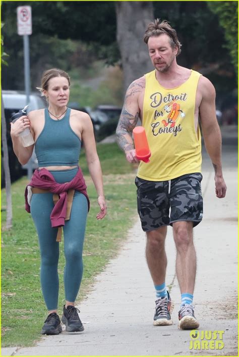 Kristen Bell & Dax Shepard Spotted on Post-Holiday Hike in L.A.: Photo ...