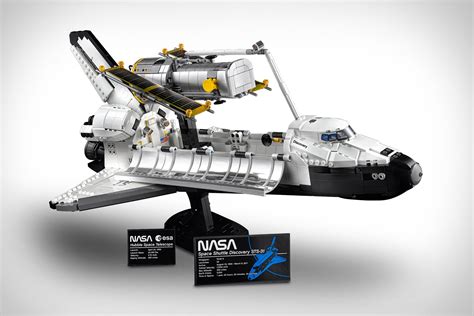 LEGO NASA Space Shuttle Discovery | Uncrate