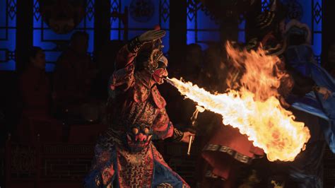 Decoding the magical stunts of Sichuan Opera - CGTN