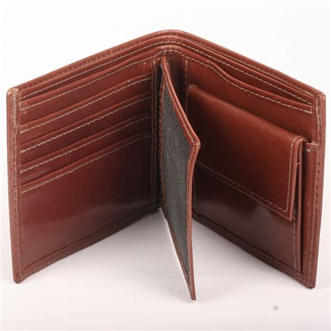 Mens Large Bifold Wallets | NAR Media Kit