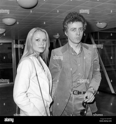 Entertainment - Nicholas Ball and Pamela Stephenson - Heathrow Airport ...