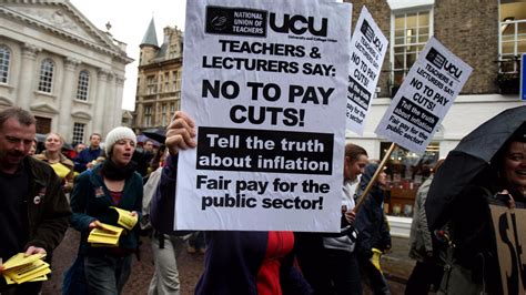 UK university lecturers to begin 48-hour strike over unresolved pay row ...