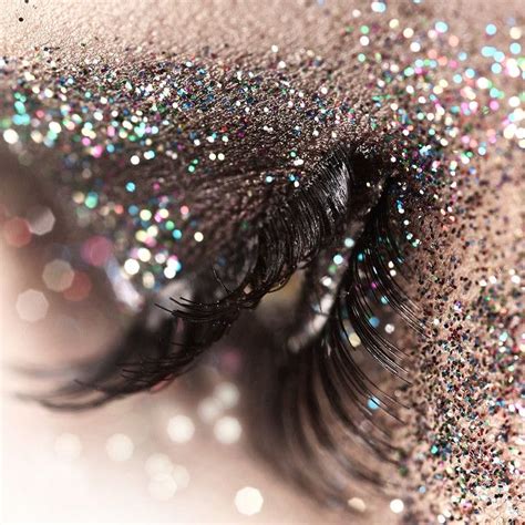 Particles | Glitter eye makeup, Glittery eyes, Glitter eyes