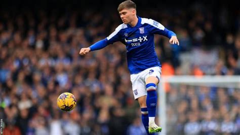 Leif Davis: Ipswich Town defender says promotion hopefuls must 'raise ...