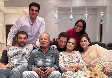 Salim Khan told his children to show Helen same respect as their mother ...