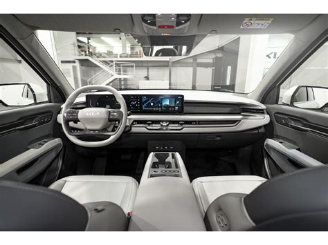 2025 Kia EV9: 78 Interior Photos | U.S. News