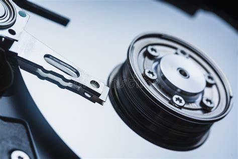 Spindle Of The Hard Disk Drive HDD With Small Screws Stock Image - Image of binary, computer ...