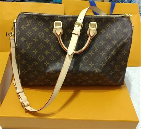 Louis Vuitton Speedy 40 Bandouliere Reviewed | semashow.com