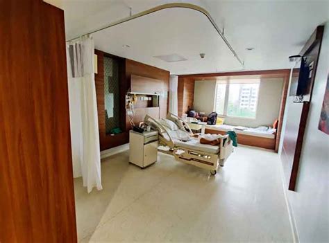 Fortis Hospital Mulund, Mumbai - Doctor List - Safartibbi