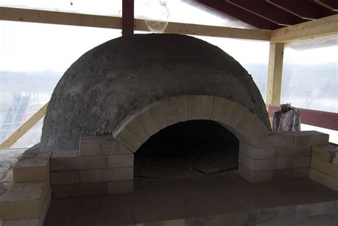 True Brick Ovens: Outdoor pizza oven kits
