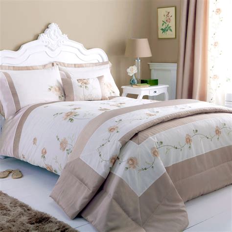 Gold Rosa Collection Duvet Cover | Dunelm