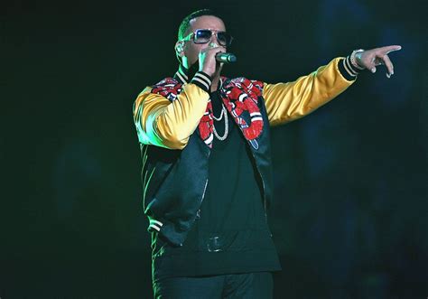 Daddy Yankee y Sech le cantan al fracaso amoroso - El Diario NY