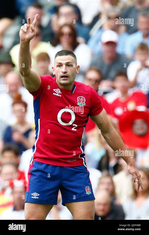 LONDON ENGLAND - JUNE 19 : England's Jonny May (Gloucester Rugby, 69 ...