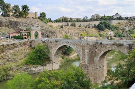 Alcantara Bridge, Toledo, Spain Free Stock Photo - Public Domain Pictures