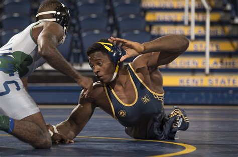 Kent State Tuscarawas Golden Eagles Wrestler Zion Clark Makes No Excuses | Kent State University