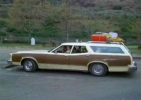 IMCDb.org: 1977 Ford LTD II Squire Wagon in "CHiPs, 1977-1983"