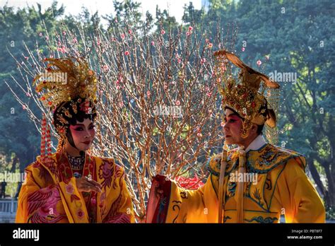 Cantonese opera, guangzhou hi-res stock photography and images - Alamy