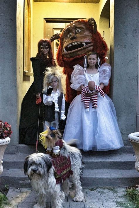 This Family’s “Labyrinth” Costumes Win Halloween - The Frisky