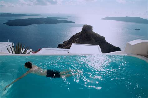 Santorini Infinity Pools Greek Island Honeymoon | Bliss Honeymoons