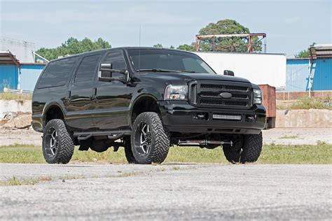 3 Inch Lift Kit | Ford Excursion 4WD (2000-2005) | Rough Country