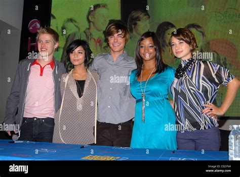 Lucas Grabeel, Vanessa Hudgens, Zac Efron, Monique Coleman and Olesya Rulin stars of High School ...