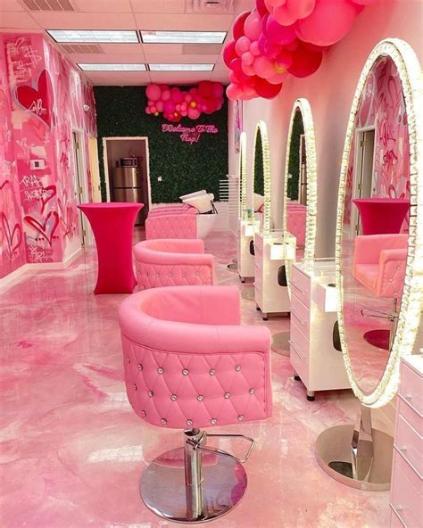 Pink Salon Aesthetic | Beauty room design, Salon interior, Salon ...