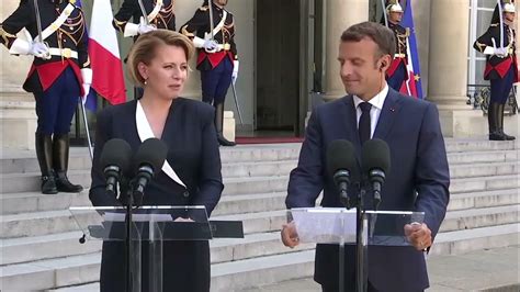 Learn French with speeches I Emmanuel Macron avec Zuzana Čaputová ...