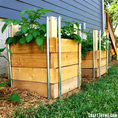 How to Build Potato Boxes • Craft Thyme | 1000 in 2020 | Grow potatoes in container, Garden ...