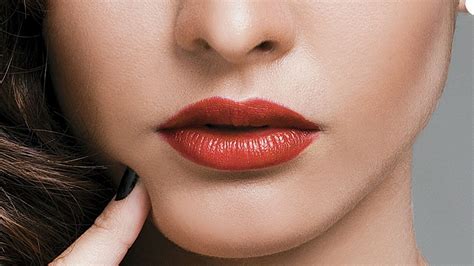 10 Orange Lipsticks For Every Skin Tone