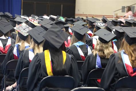 FMU celebrates graduates at Fall 2022 commencement | Francis Marion ...