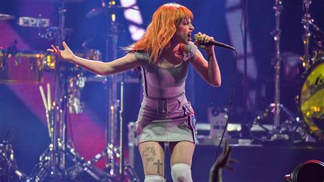 Paramore's banger-filled setlist from their first night of UK and ...