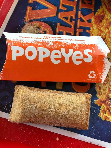 Airing My Laundry, One Post At A Time...: Popeye's Spicy Chicken Sandwich Review