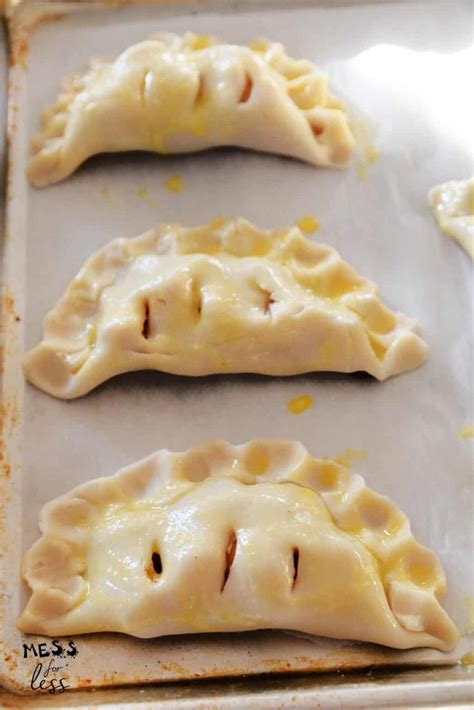 apple hand pies with egg wash in 2024 | Apple hand pies, Apple recipes ...