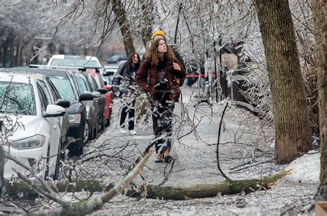 Hundreds of thousands in Quebec, Ontario without power after ice storms ...