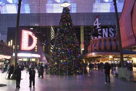 PHOTOS: Christmas trees in Las Vegas | 2018