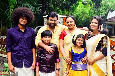 Uppum Mulakum serial rating dropped due to this reason - News Portal