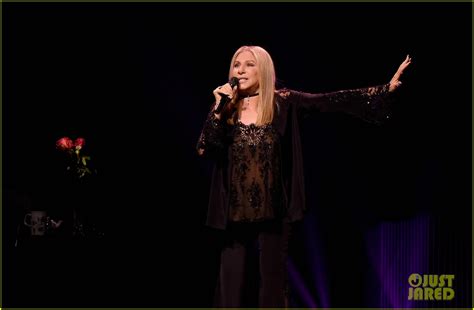 Photo: barbra streisand concert in los angeles 10 | Photo 3724747 ...