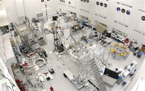 Working on Curiosity in JPL Spacecraft Assembly Facility – NASA Mars ...