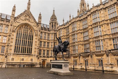 Behind-the-Scenes Houses Of Parliament Guided Tour: Triphobo