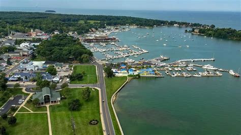 12 Best Hotels in Put-in-Bay. Hotels from $124/night - KAYAK