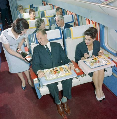 Flying First Class in the 1960s Seen Through Amazing Photographs - Rare Historical Photos